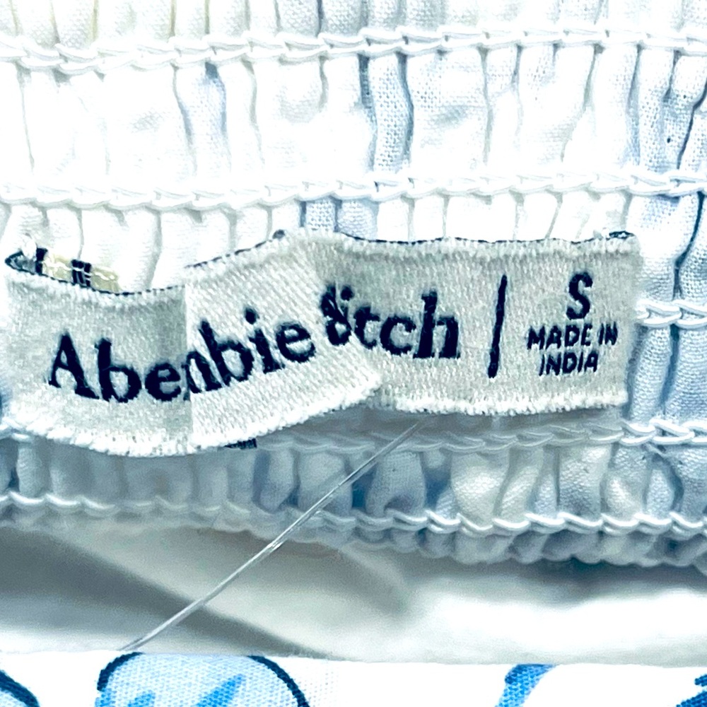 Abercrombie & Fitch Blue and White Floral Puff-Sleeve Mini Dress - Picture 14 of 14